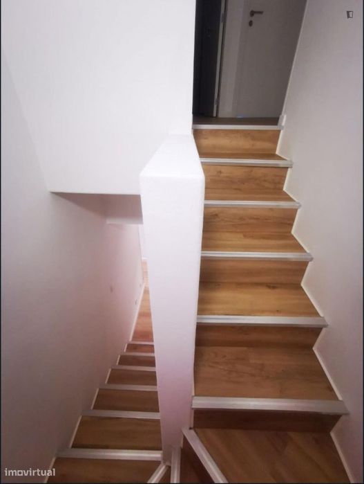 Quarto - localizado em Paranhos Porto