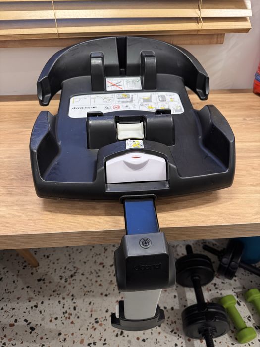 Автокрісло Doona+ разом з базою Isofix на гарантіі від Baby Park