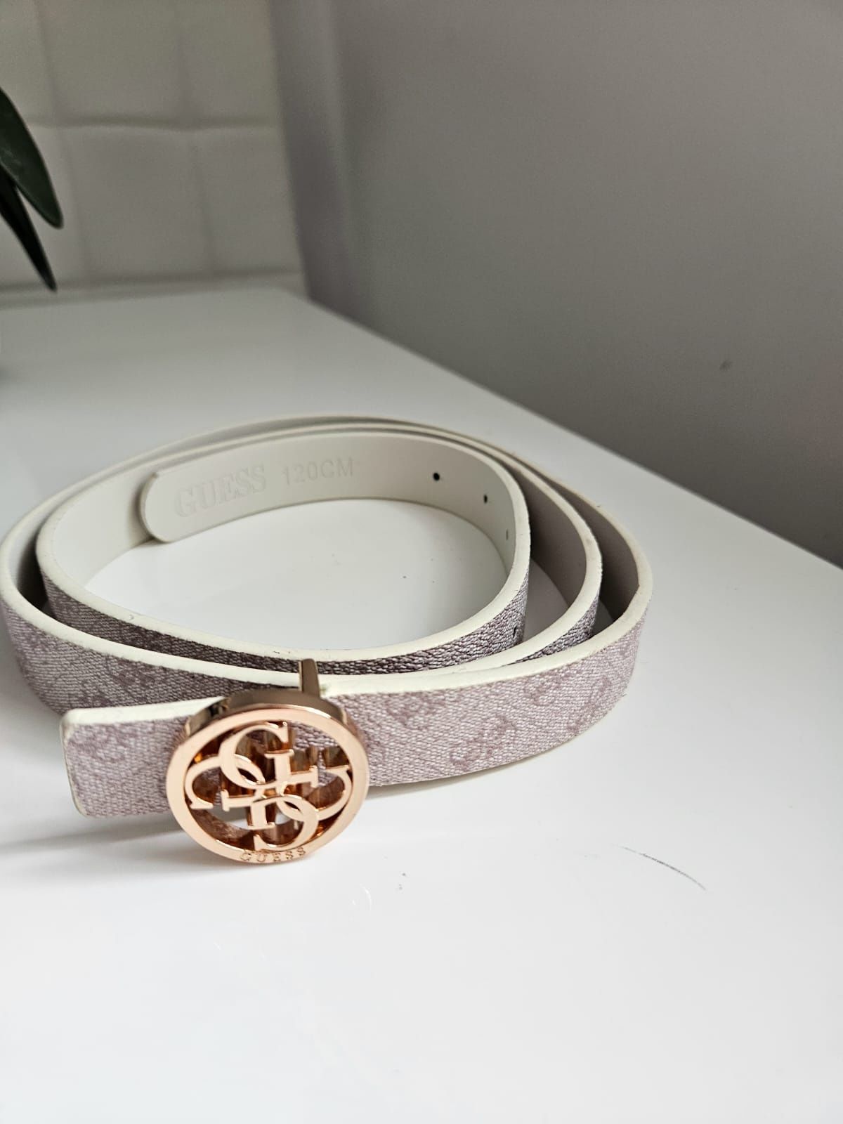 Damski pasek guess