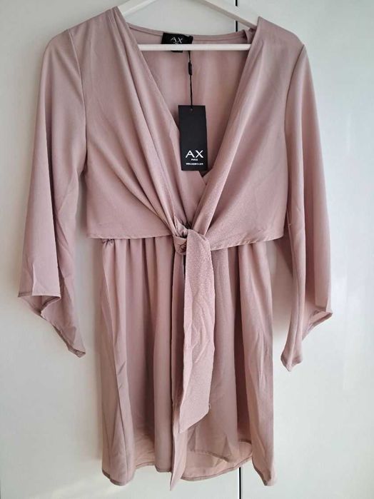 Nowość 2025,) delikatna sukieneczka AX PARIS roz 38 nowa z metkami