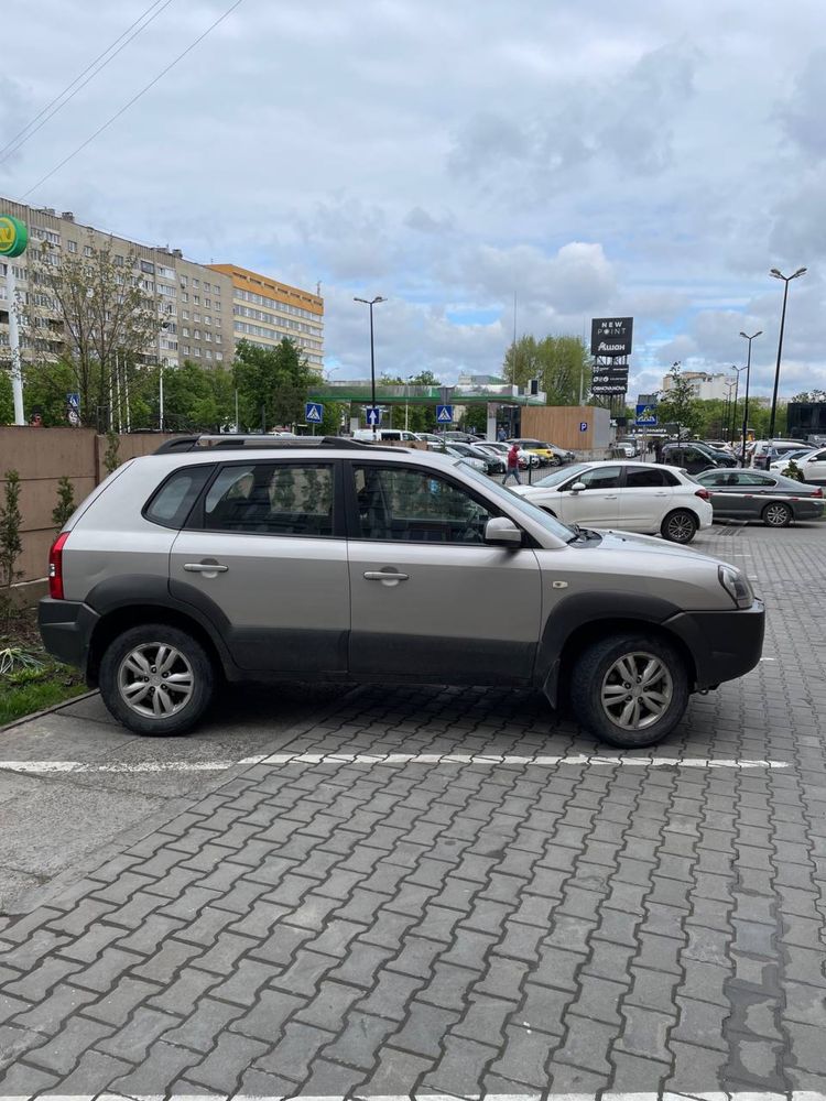 Hyundai Tucson 2008 механіка