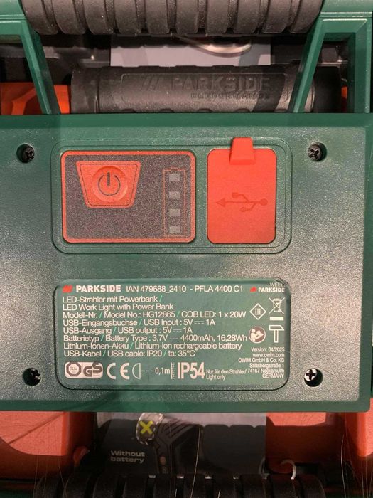Акумуляторний світлодіодний прожектор із зарядним пристроєм Parkside