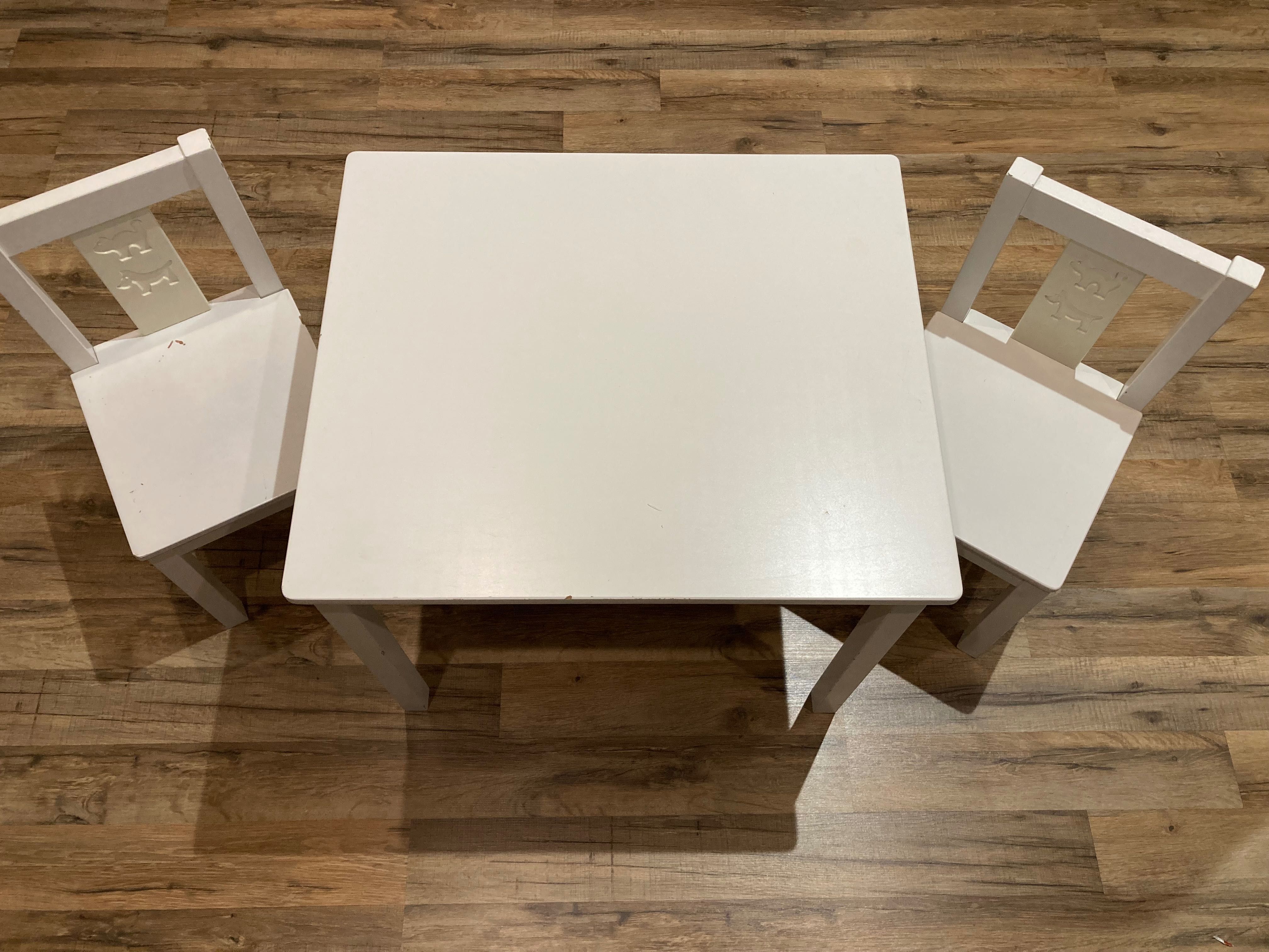 Krzeseł i stolika Kritter firmy Ikea