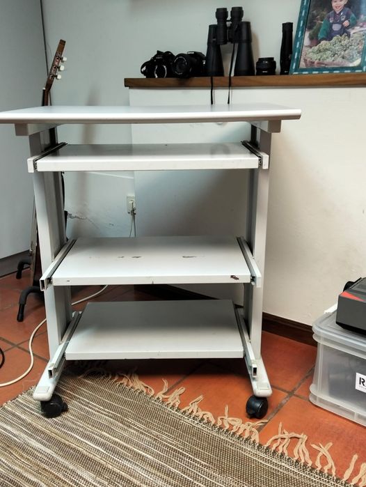 Mesa escritório metálica