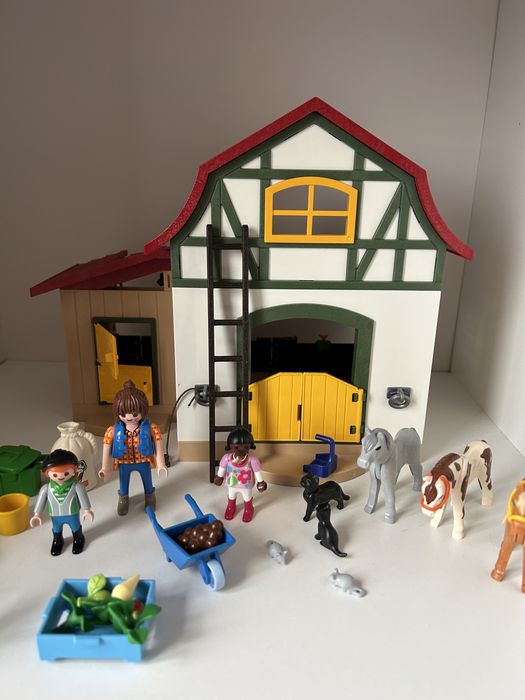 Playmobile stajnia dla koni 6927, stadnina kucyków