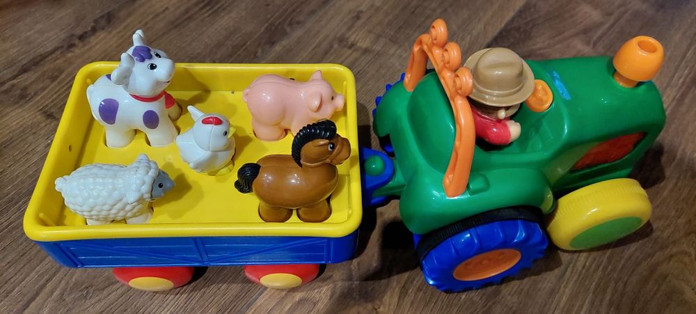 Traktor dumel farmer rezerwacja