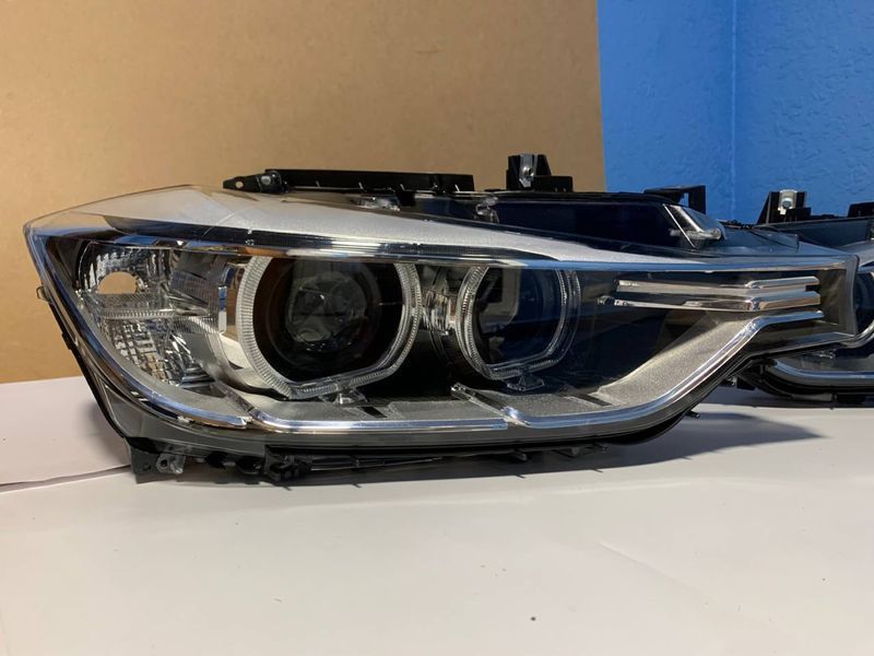 Фары оптика Bi Xenon BMW F30 F31 рестайл 63117339389 63117339390