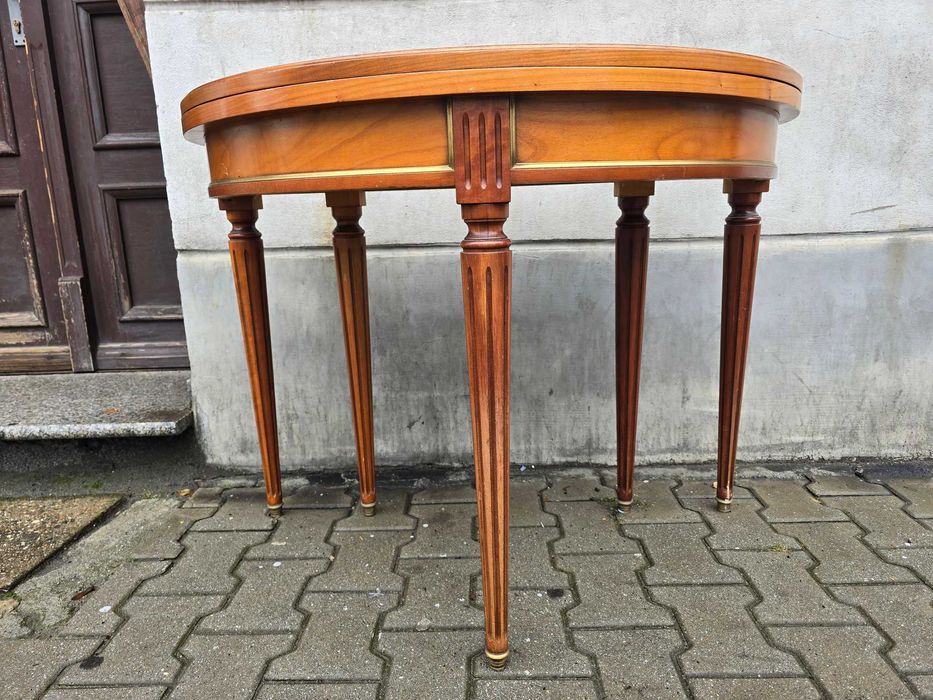 Stara drewniana konsola rozkładana na stół