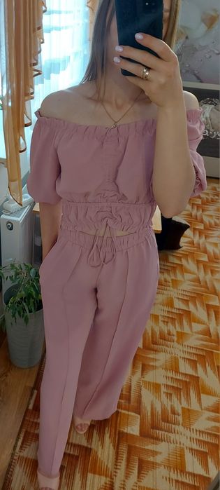 Продам легкий, летние, женский костюм