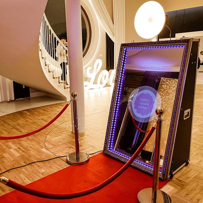 FOTOBUDKA 360 ciężki dym FOTOLUSTRO fontanny iskier lustro / napis mił