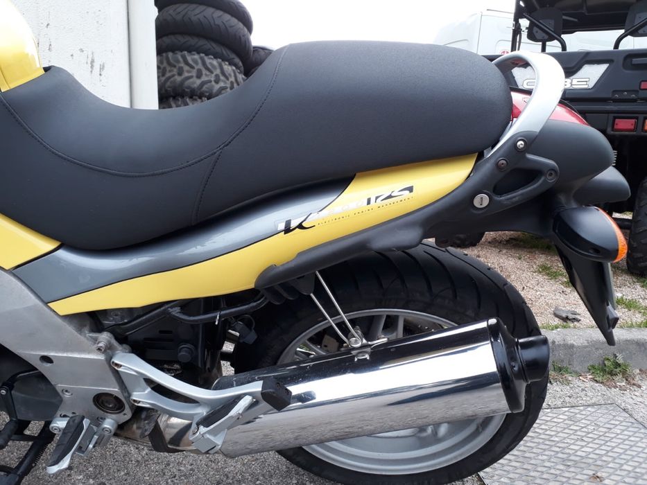 Bmw 1200cc , rs , gasolina .