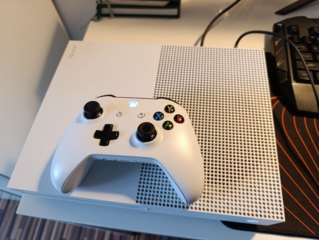 Konsola Xbox one s pad gry FC25 FC24 Minecraft Lego Star Wars Forza
