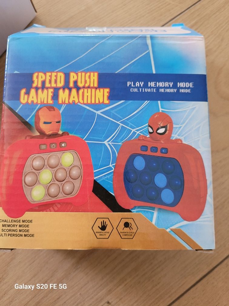 Popit Spiderman gra zręcznościowa