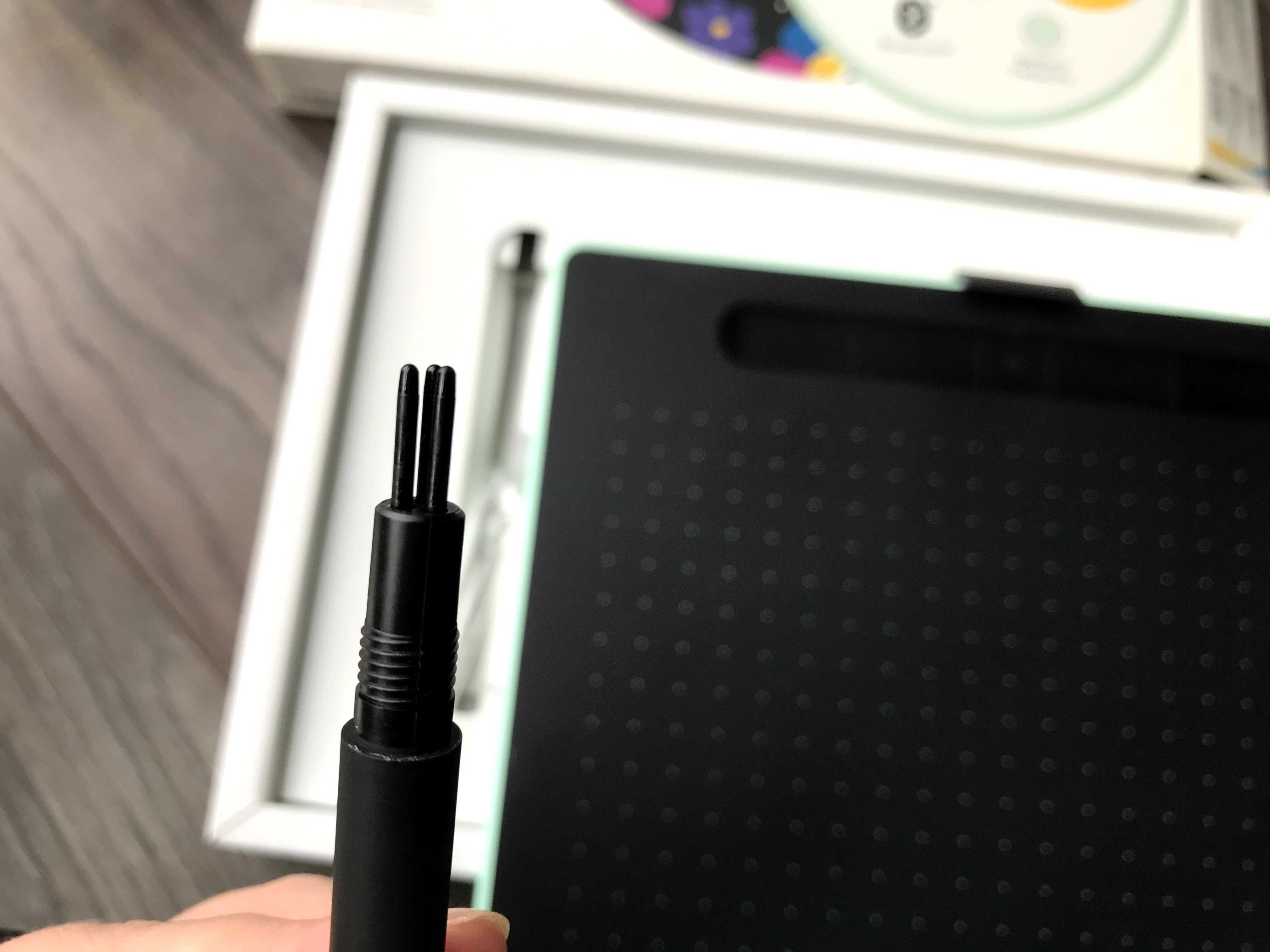 Графічний планшет Wacom Intuos M Bluetooth Pistachio