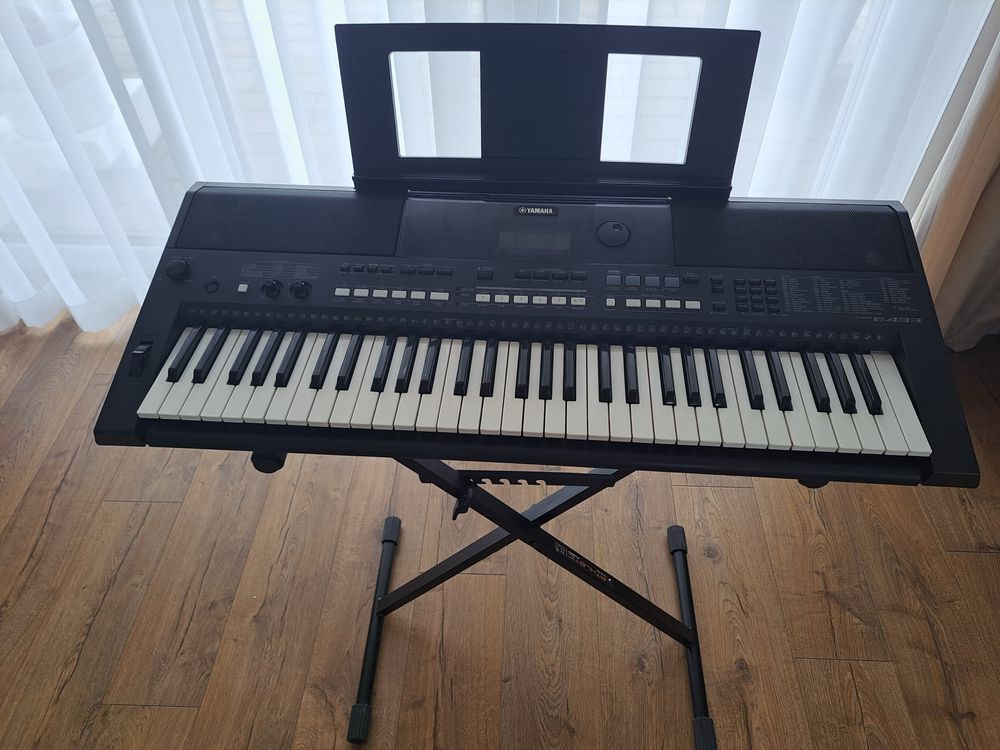 Kaybord  Yamaha PSR-E433