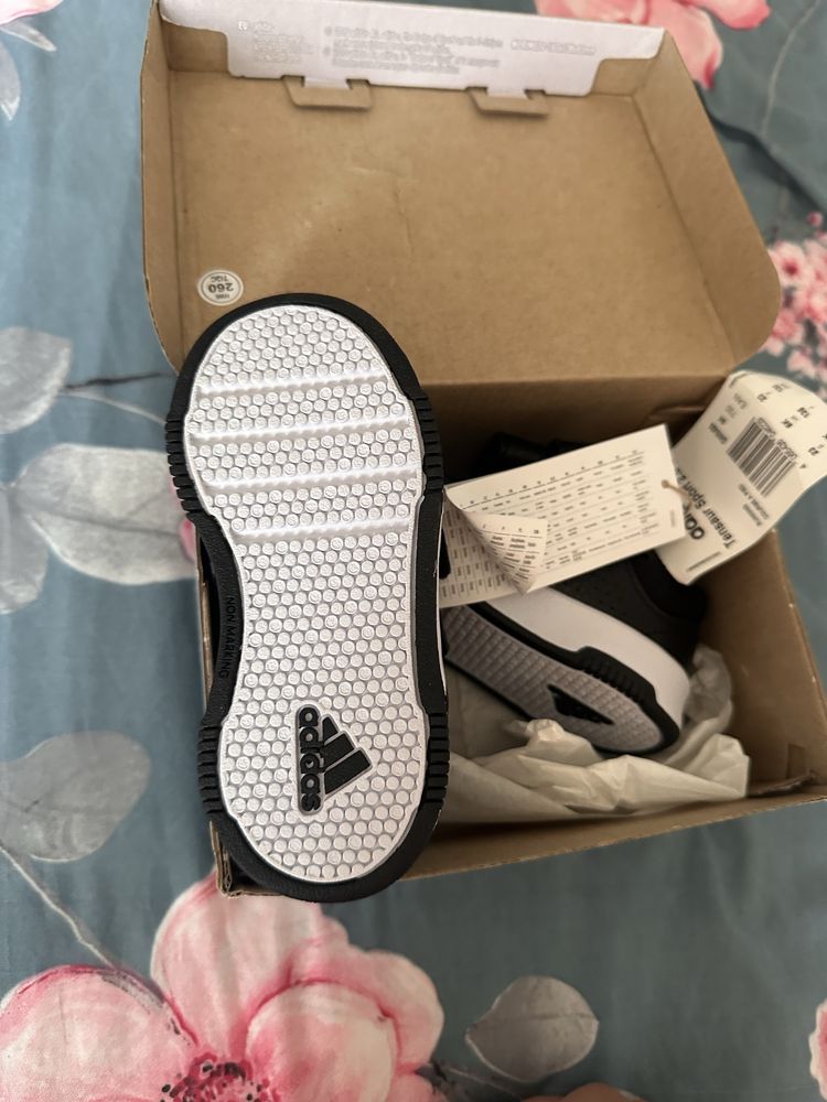 Кросівки на хлопчика adidas