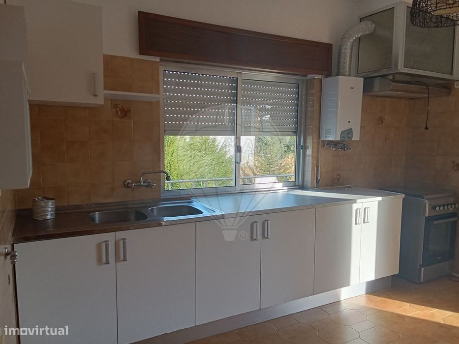 Moradia T2 para arrendamento
