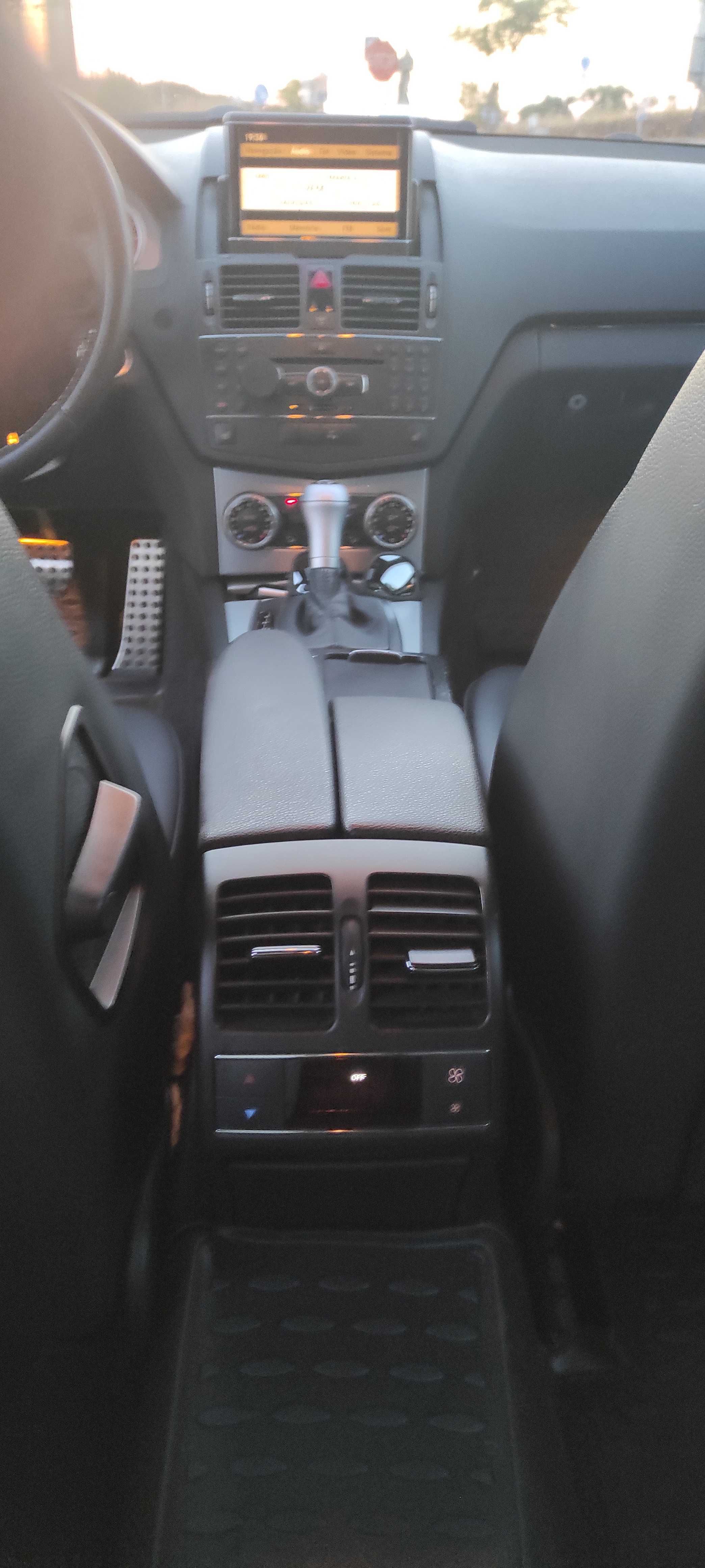 Mercedes C 220. Kit AMG CX Aut 2008