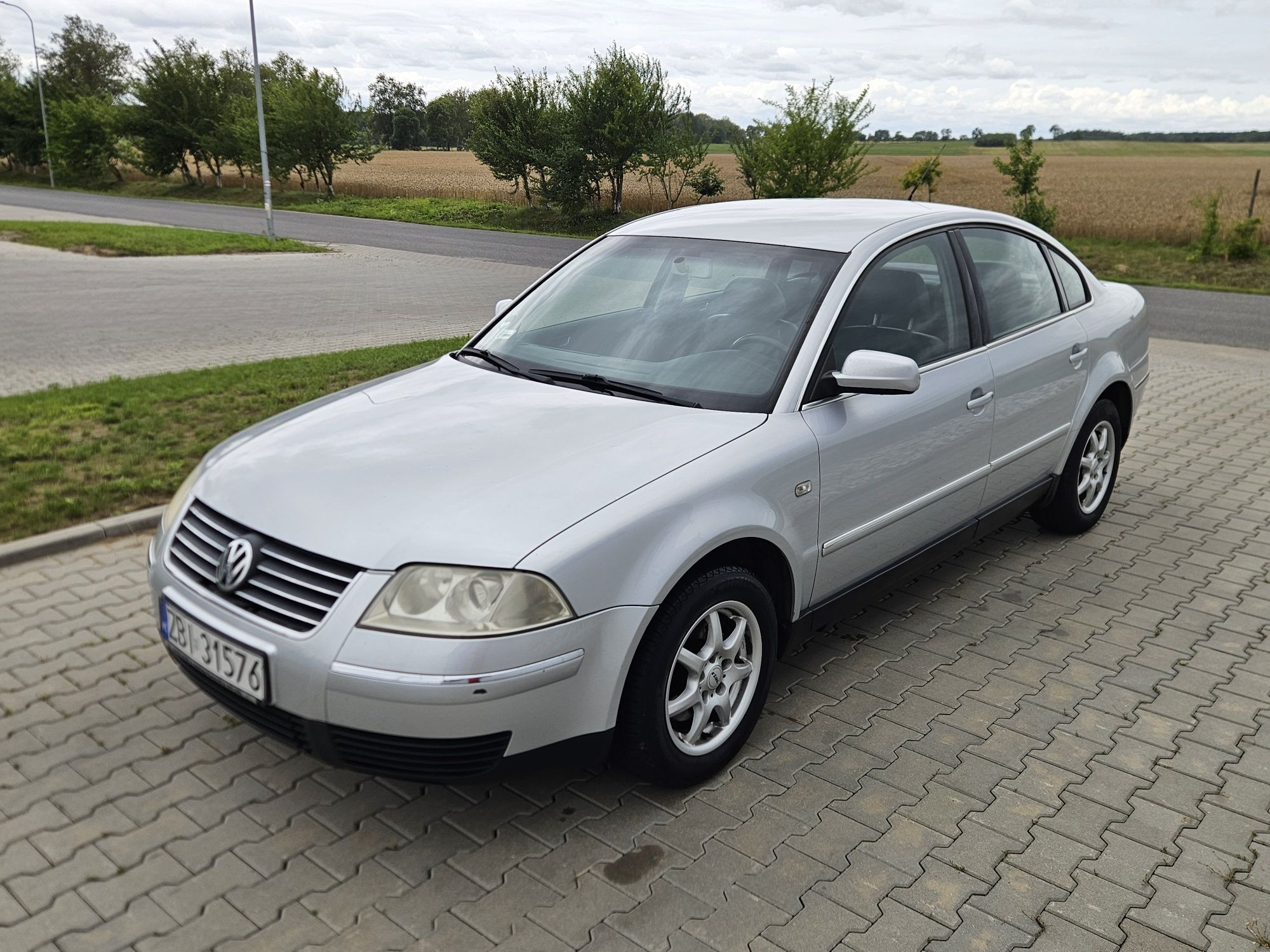 Passat 2.0 4Motion * 4x4 * Skóra * Nawigacja * 240 przebiegu