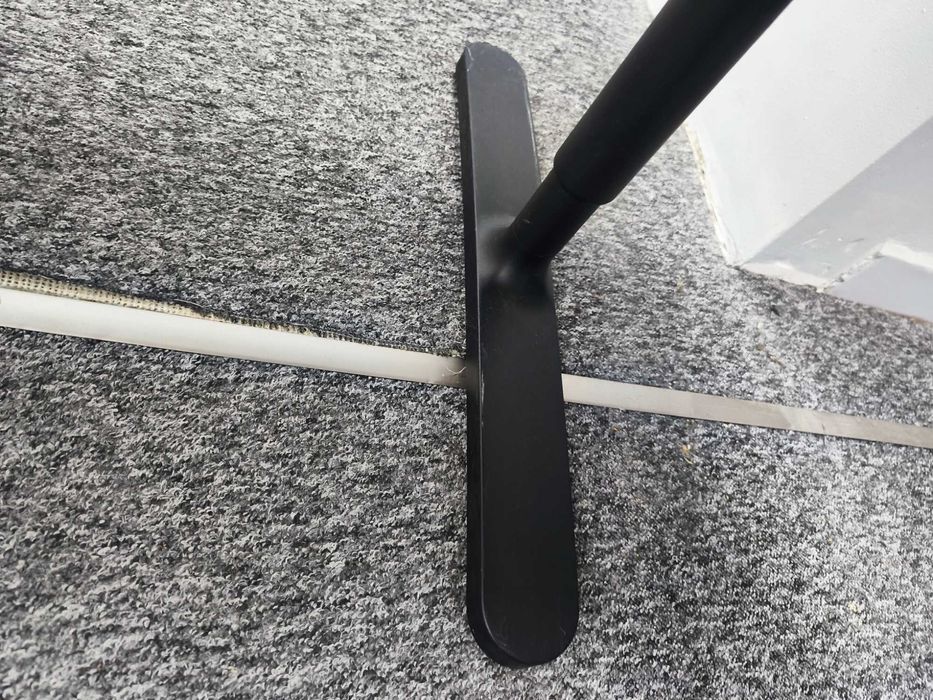 Biurko Stół regulowany IKEA Bekant
