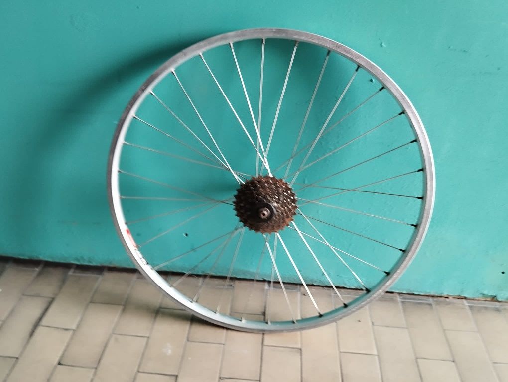 Roda BTT Japonesa Araya 26x1.5 com cassete