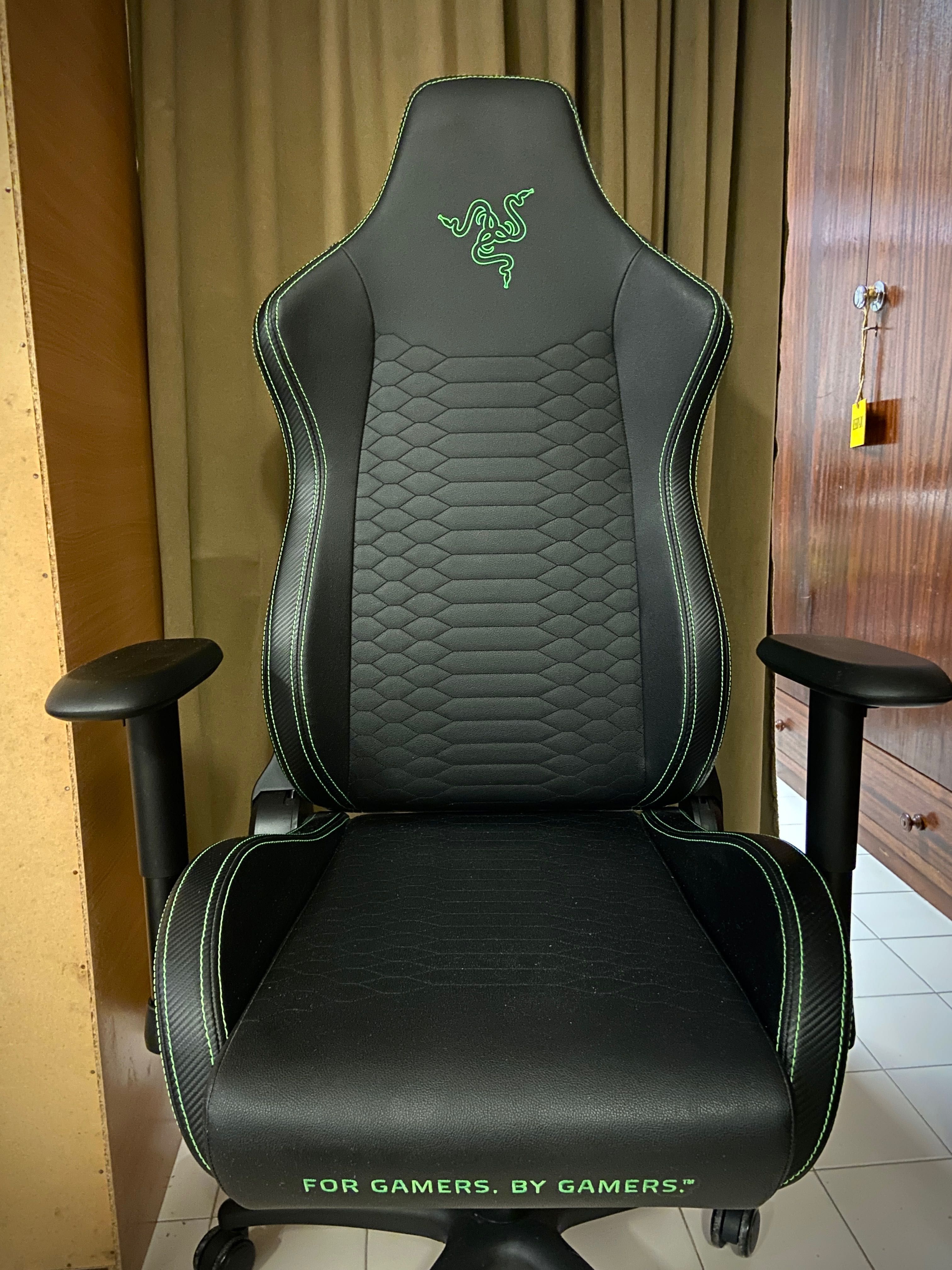 Razer Iskur X gaming chair com almofada cabeça + lombar
