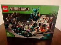 Конструктор LEGO Minecraft 21246 Битва в Глубинной Тьме (584 Детали)