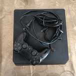 Play Station 4 em otimo estado com cd de GTA5