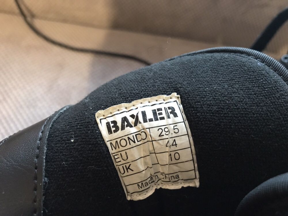 Buty snowboardowe Baxler roz 44.(43)Długość wkładki 29,5 stan bdb