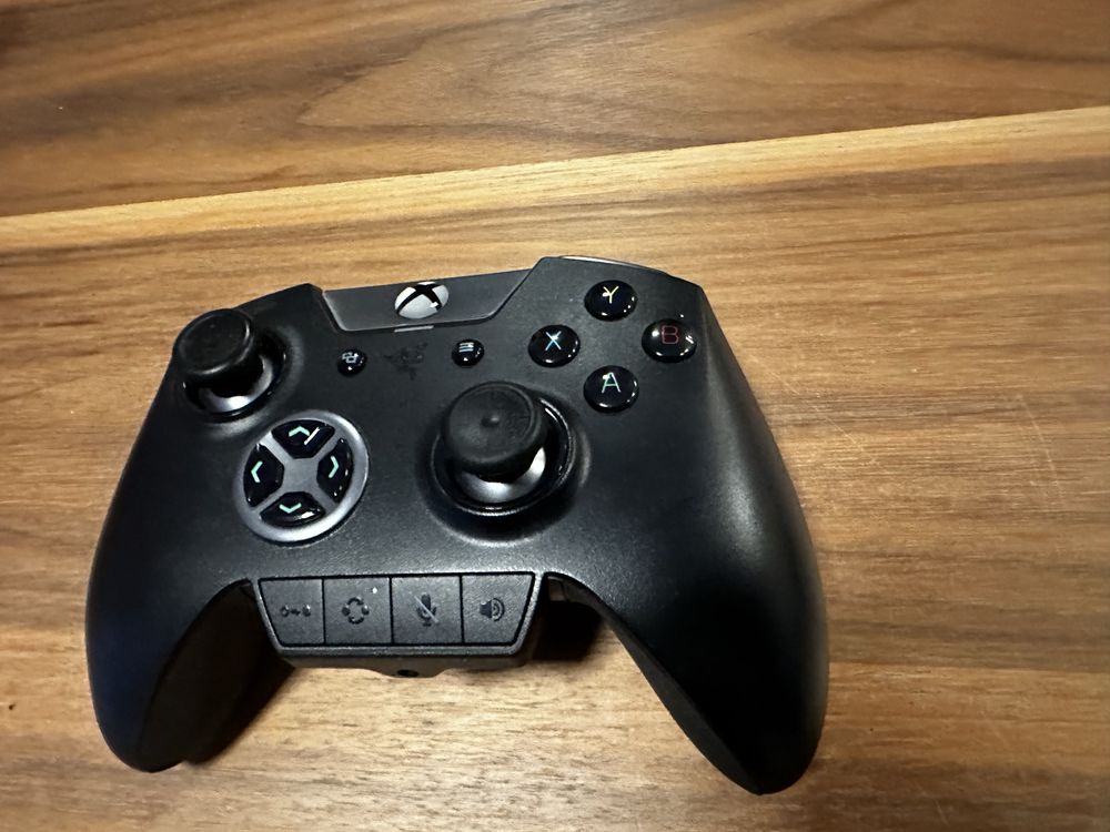 Razer Wolverine Ultimate