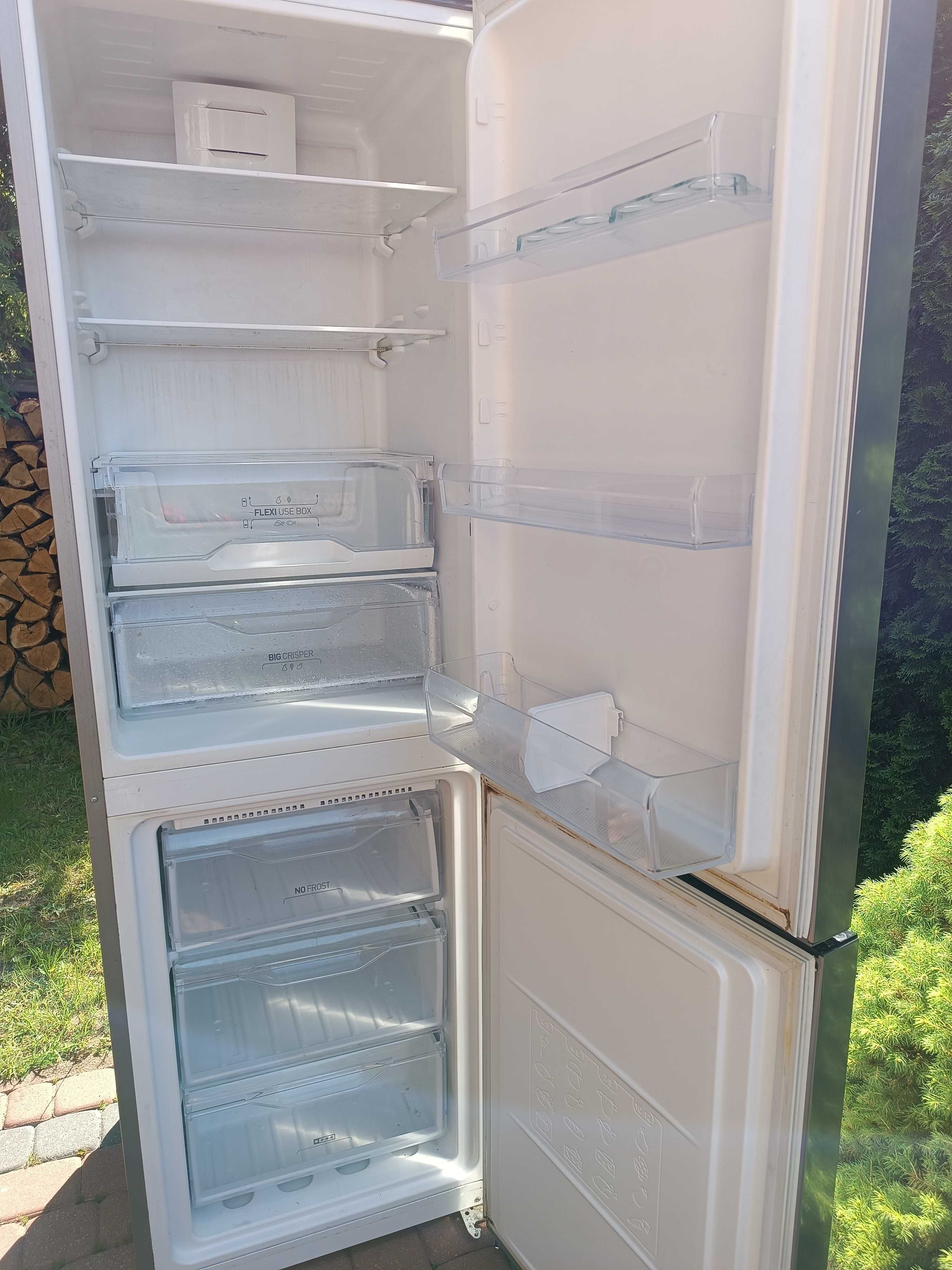 Lodówka, Chłodziarko-zamrażarka z systemem No-frost w super cenie.