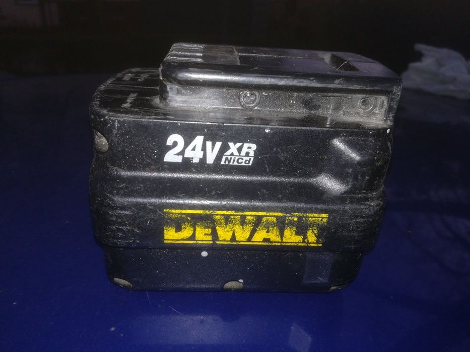 DE-WALT dewalt akumulator bateria 24v XR Ni-Cd starsze narzędzia