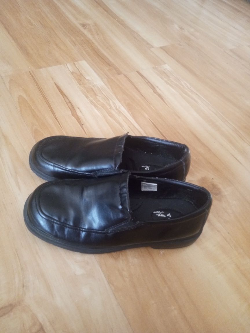 Eleganckie buty chłopięce, rozmiar 35