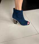 Buty na obcasie Baldowski
