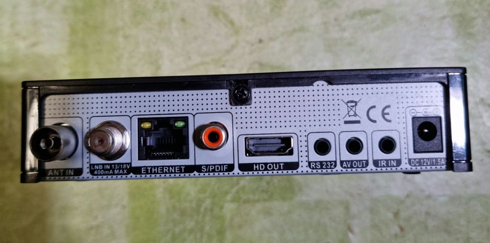 Box combi satélite /cabo piccollino S2+T2/C