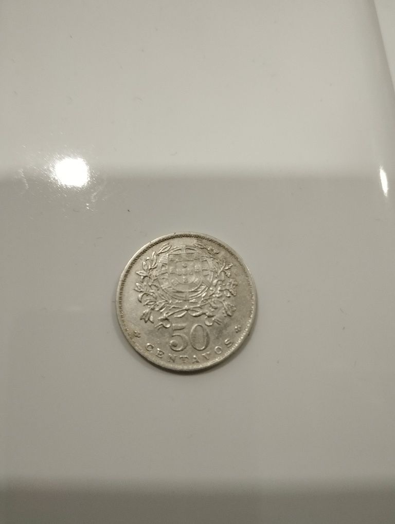 Moeda de 50 centavos de alpaca 1928