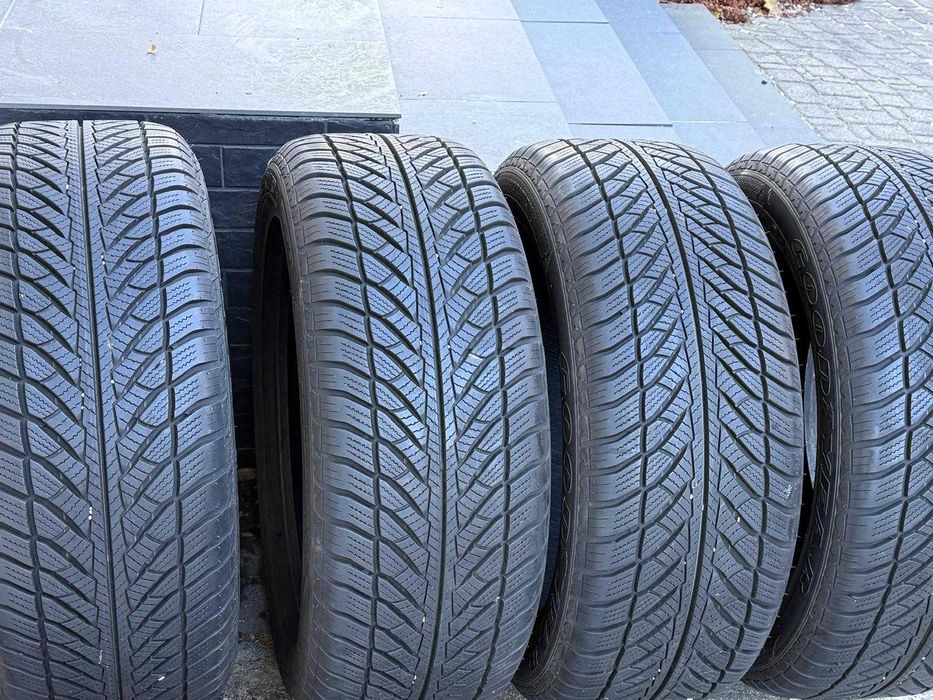 Sprzedam Opony Zimowe Goodyear Ultra Grip Run&Flat  255/50R19 M+S 107V