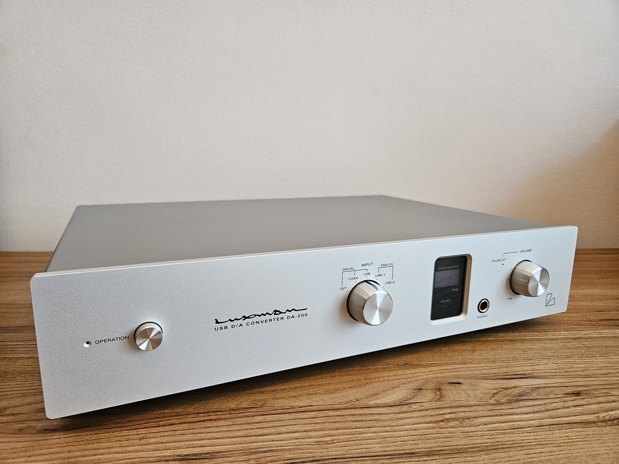 Luxman DA-200 przedwzmacniacz przetwornik C/A DAC hi-end