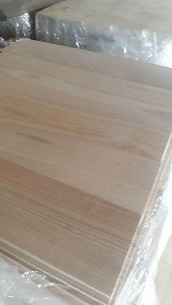 продаж паркетної доски ясен