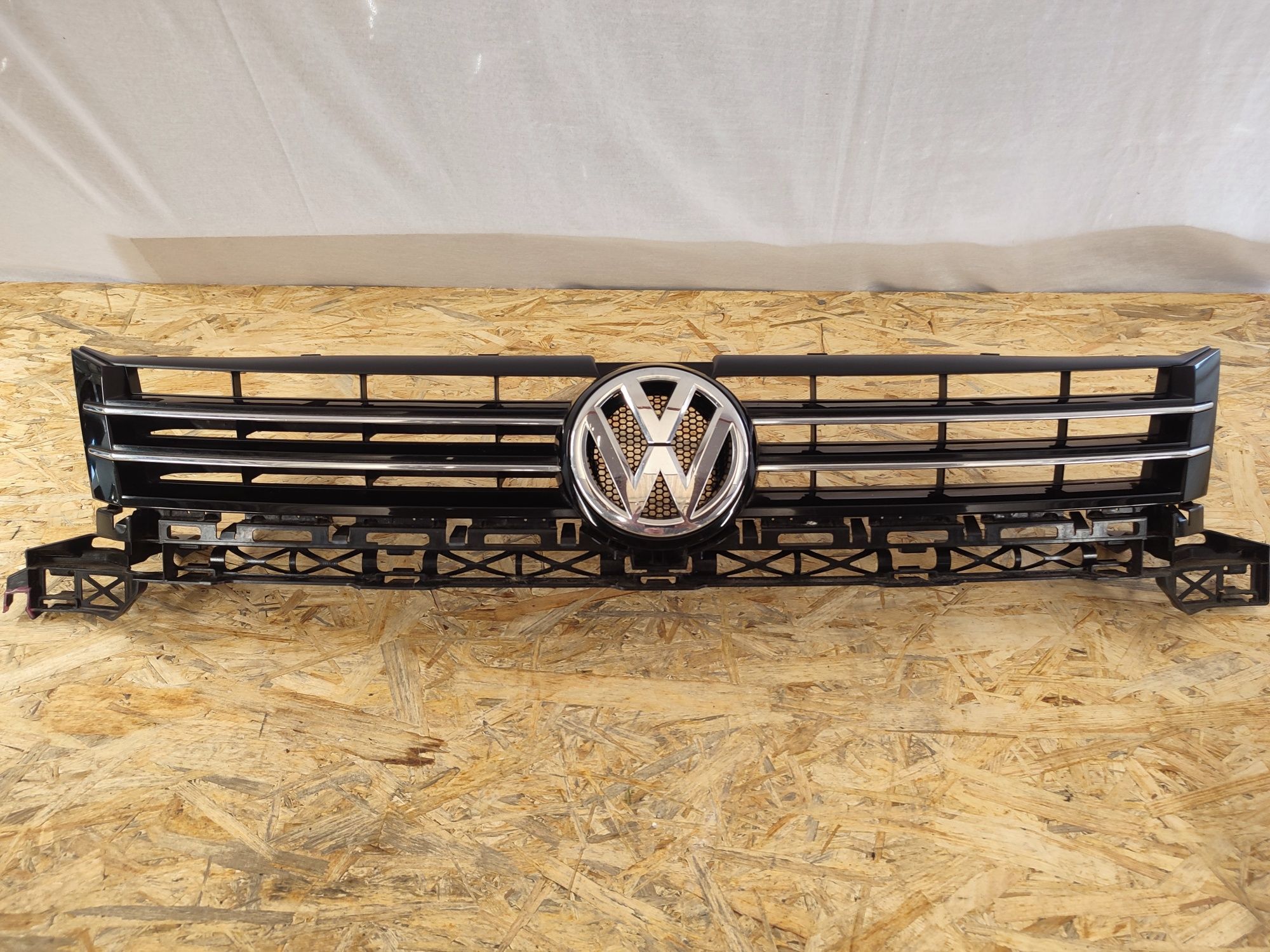 Grill Atrapa VW Touran 1T0 Caddy 10r -15r Oryginał