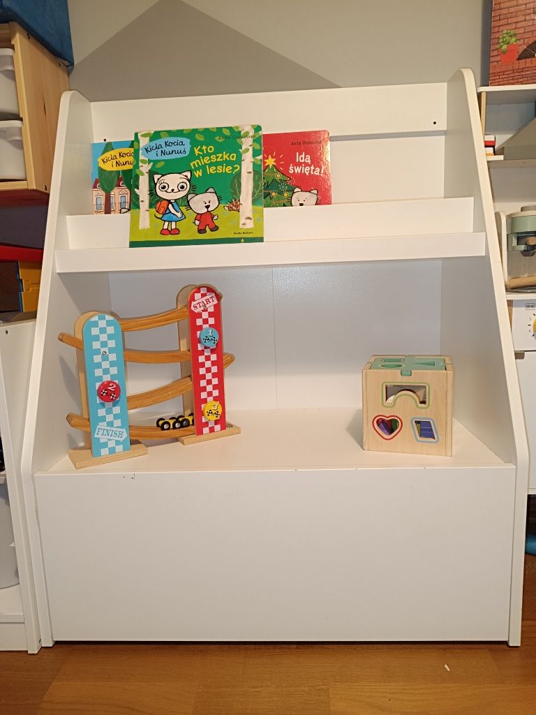 Regał biblioteczka dla dzieci Ikea