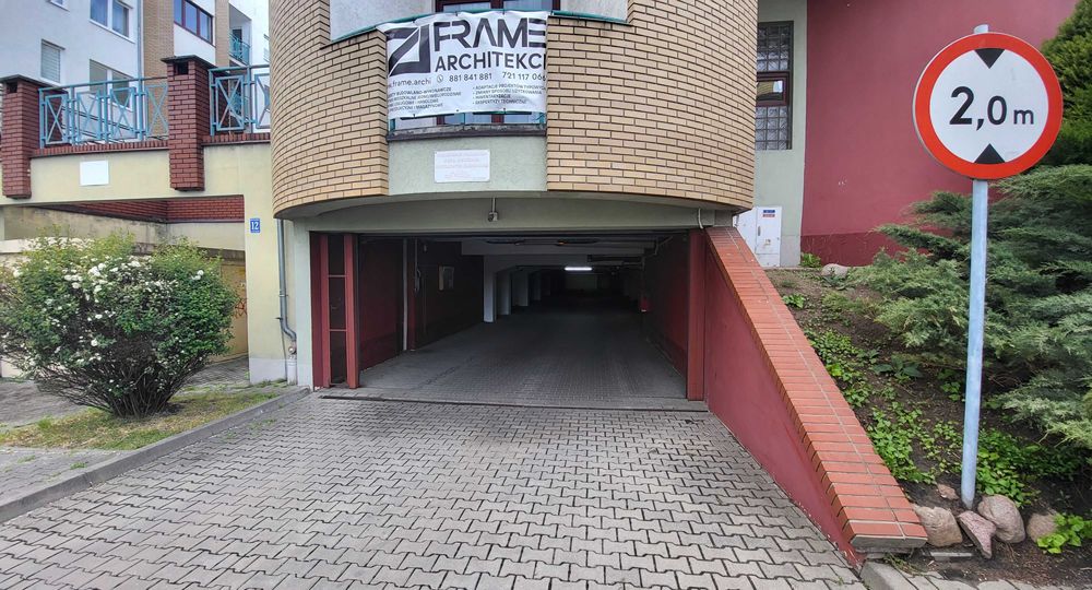 Wynajmę miejsce postojowe w garażu podziemnym,Milenijna Czechów Lublin