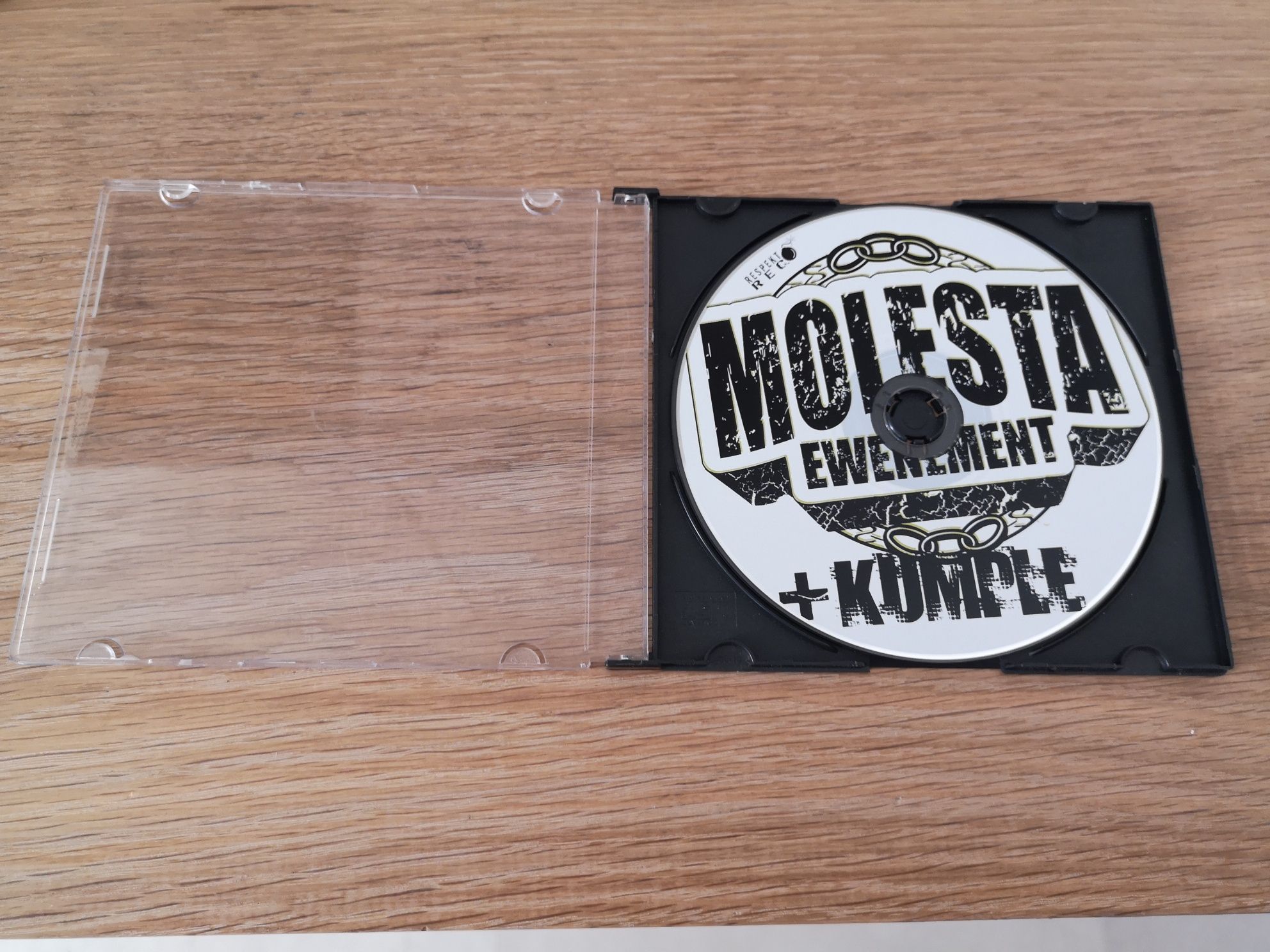 Molesta Ewenement + Kumple, płyta CD