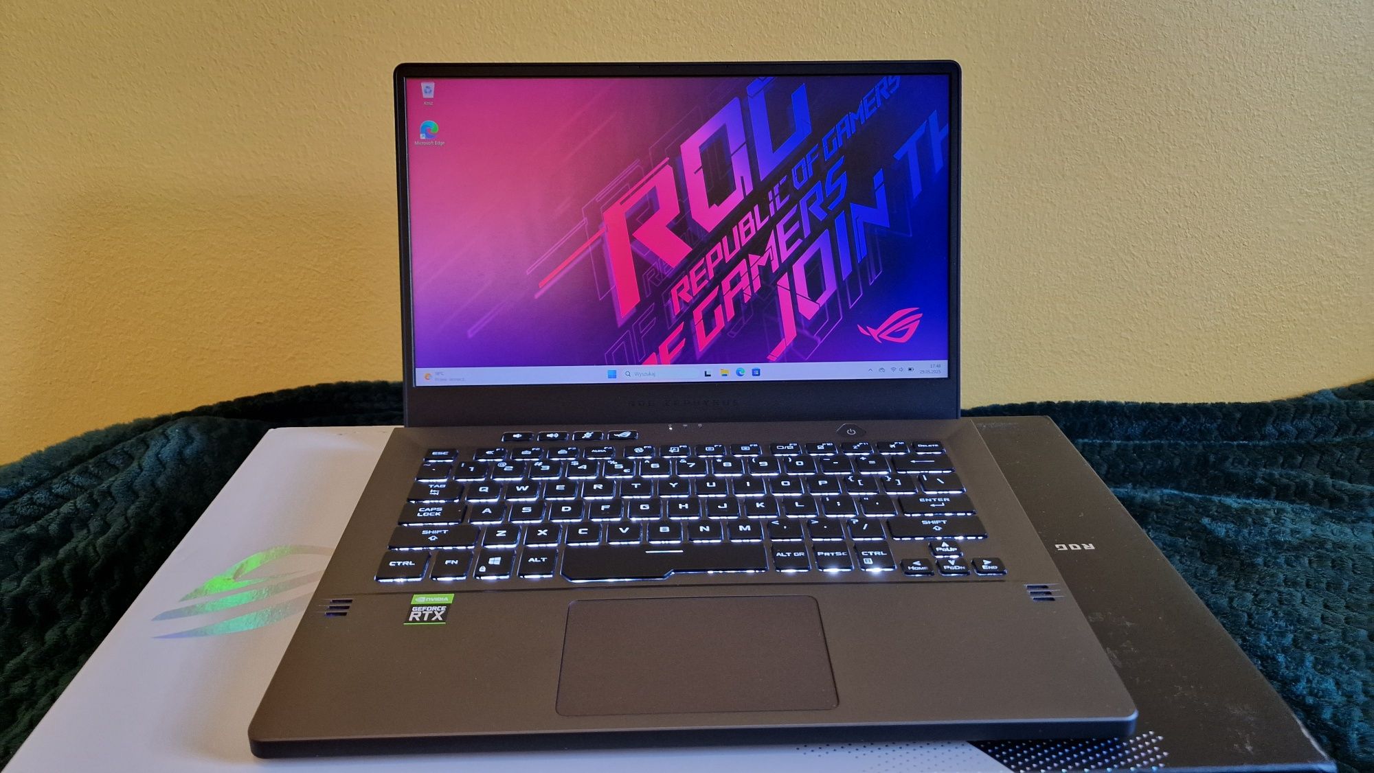 Laptop Asus ROG Zephyrus G14, RTX 3050Ti, ekran 2K 120Hz
