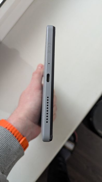 Планшет Lenovo Tab M8 (4th gen) TB300FU 2023