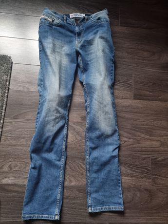 Spodnie jeans z ochraniaczami