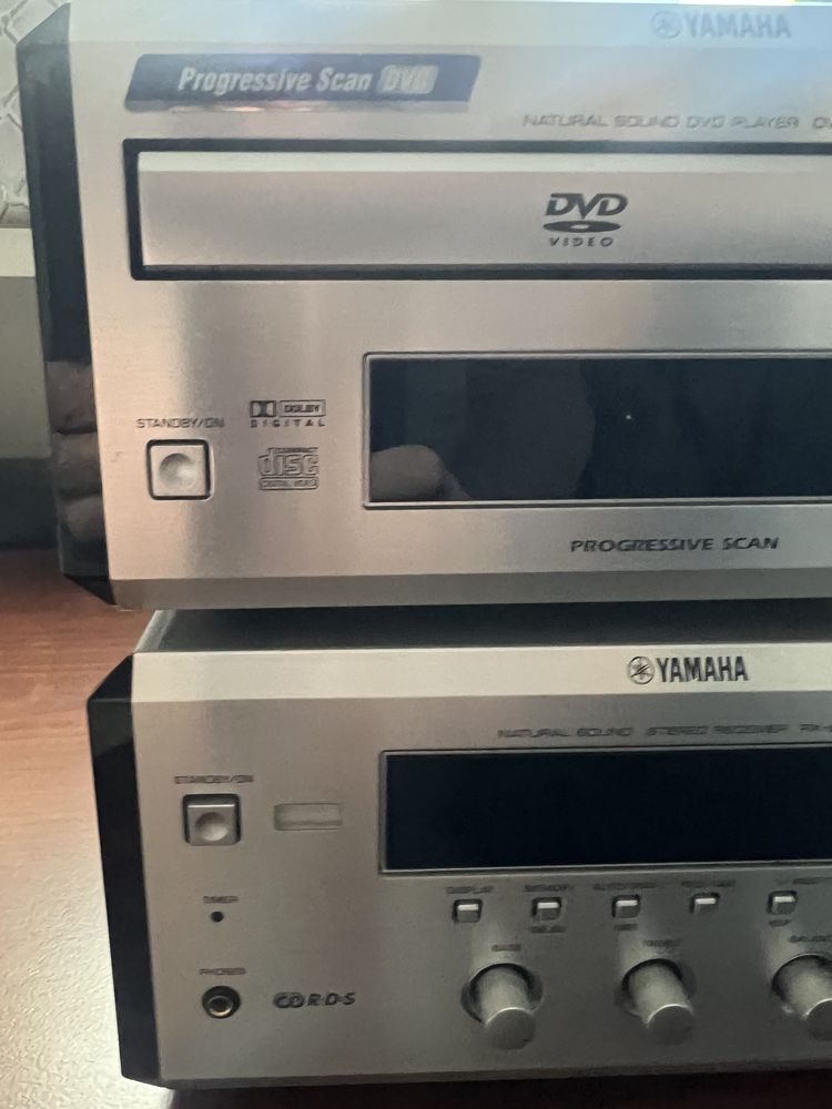 amplituner dvd Yamaha RX-E600