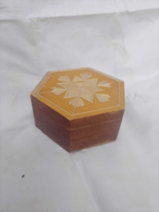Шкатулка древ*яна 6 гранна