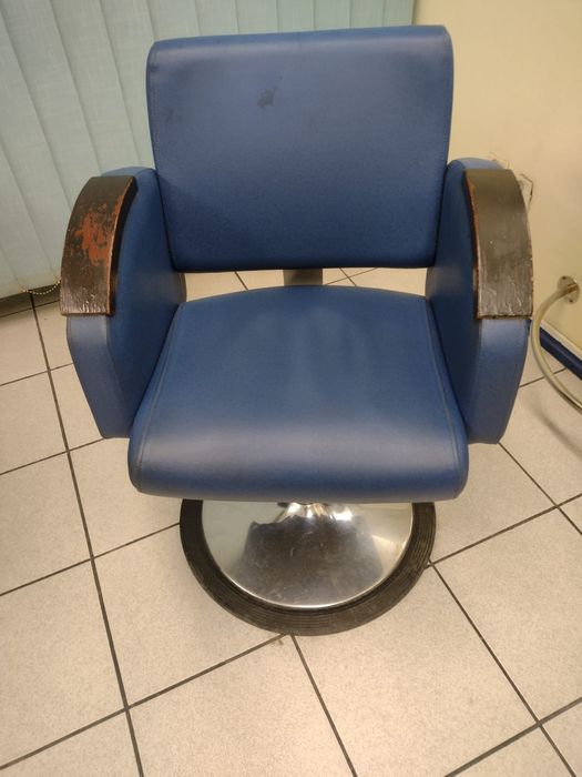 Wyposażenie salonu fryzjerskiego Sprzedam