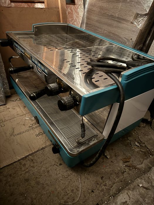 Продам кавомашину Faema President